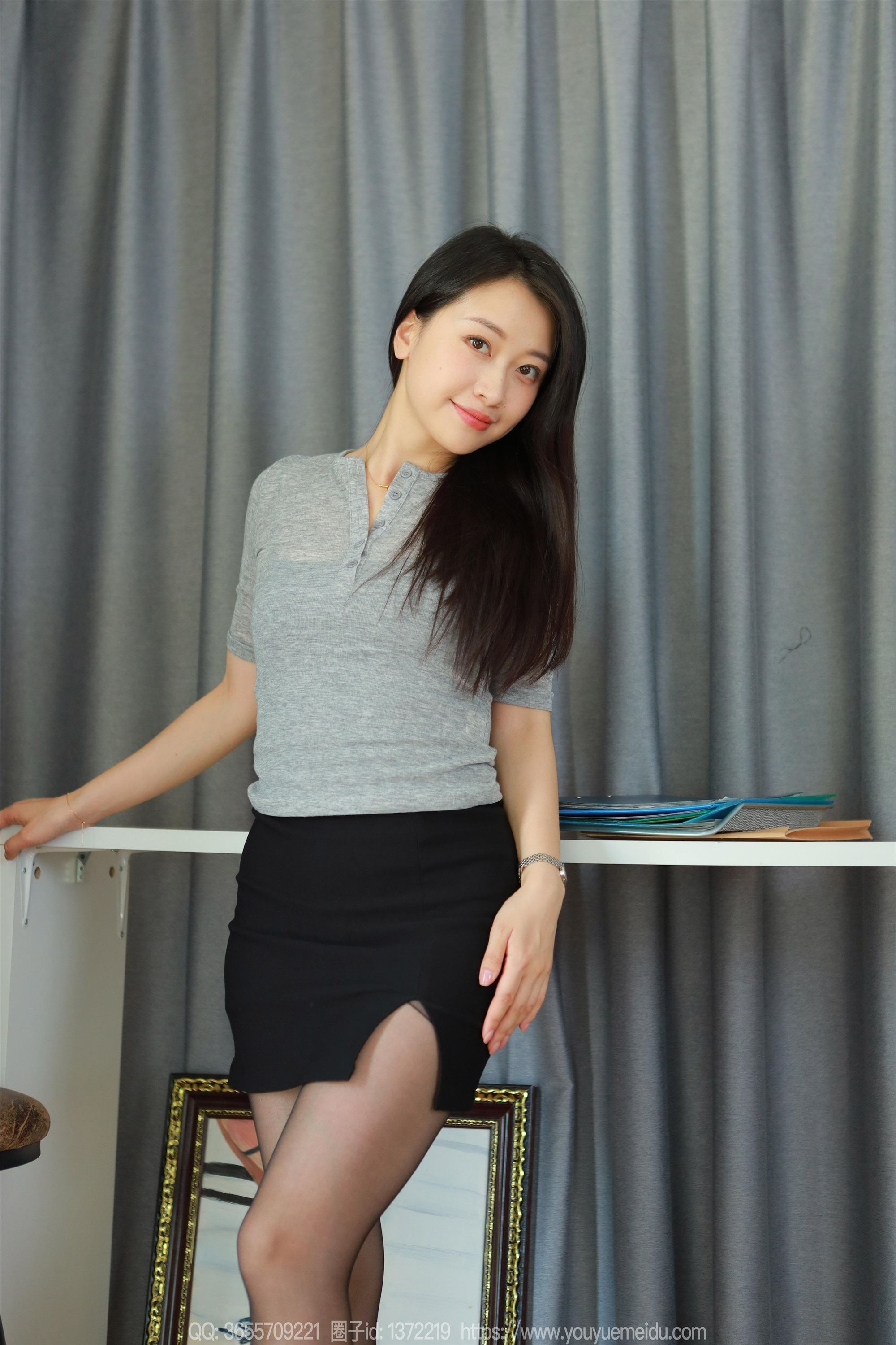 IESS异思趣向  2024.05.01 丝享家 1730 小婕《黑丝短裙（上）》